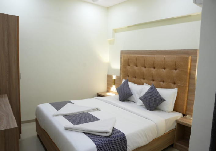 Hotel Preston  Mumbai  Nehru Nagar, Kurla | Deluxe Room 